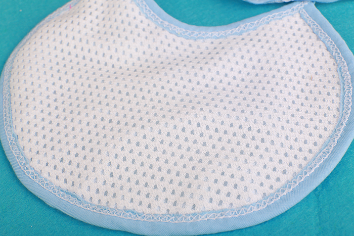 Two manufacturers selling baby products fashion cartoon baby bib bibs waterproof saliva towel Two manufacturers selling baby products fashion cartoon baby bib bibs waterproof saliva towel