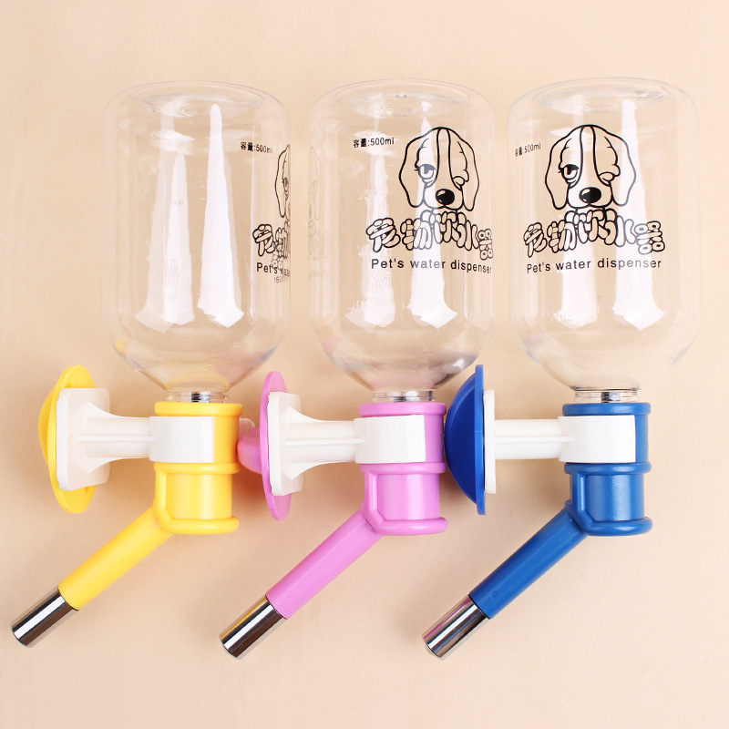 Zhonbao pet automatic drinking water bottle dog feed water dog supplies wholesale.