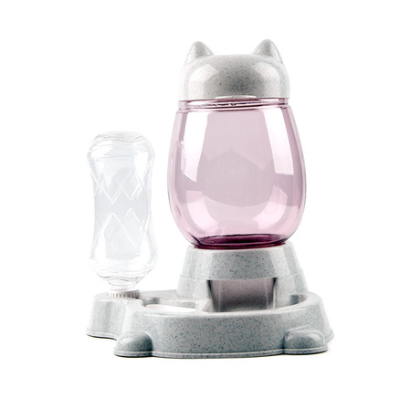 Bring a bottle of stored food to feed automatically to your pet