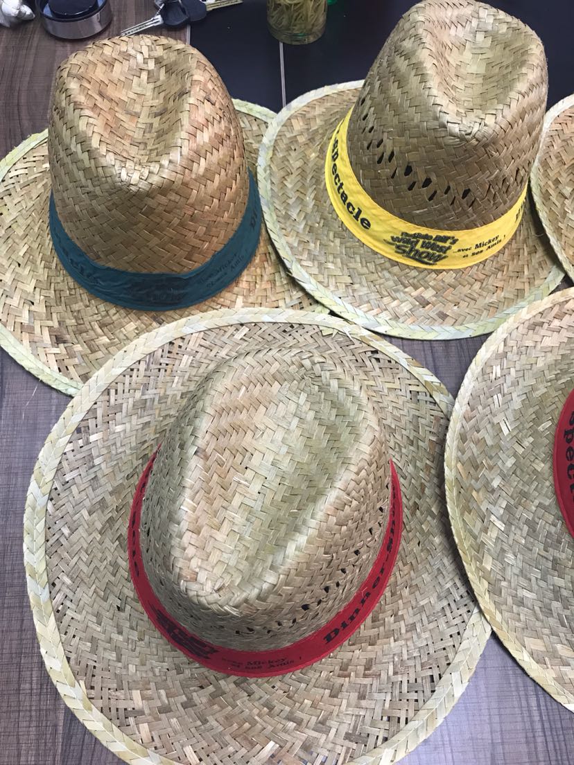 Imported material western cowboy straw hat, suntan hat, suntan hat, spot straw hat. Imported material western cowboy straw hat, suntan hat, suntan hat, spot straw hat.