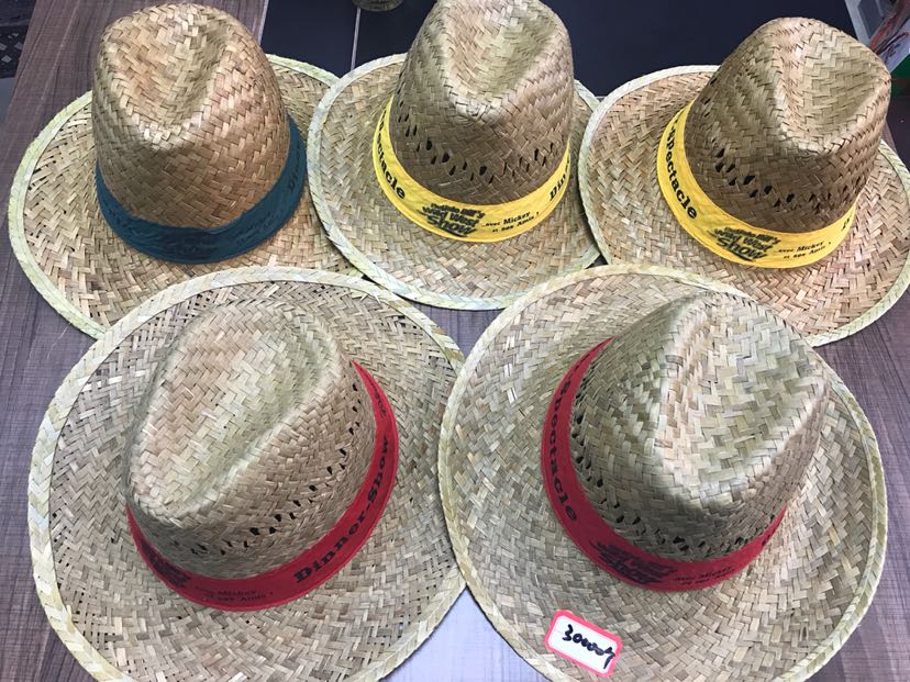 Imported material western cowboy straw hat, suntan hat, suntan hat, spot straw hat. Imported material western cowboy straw hat, suntan hat, suntan hat, spot straw hat.