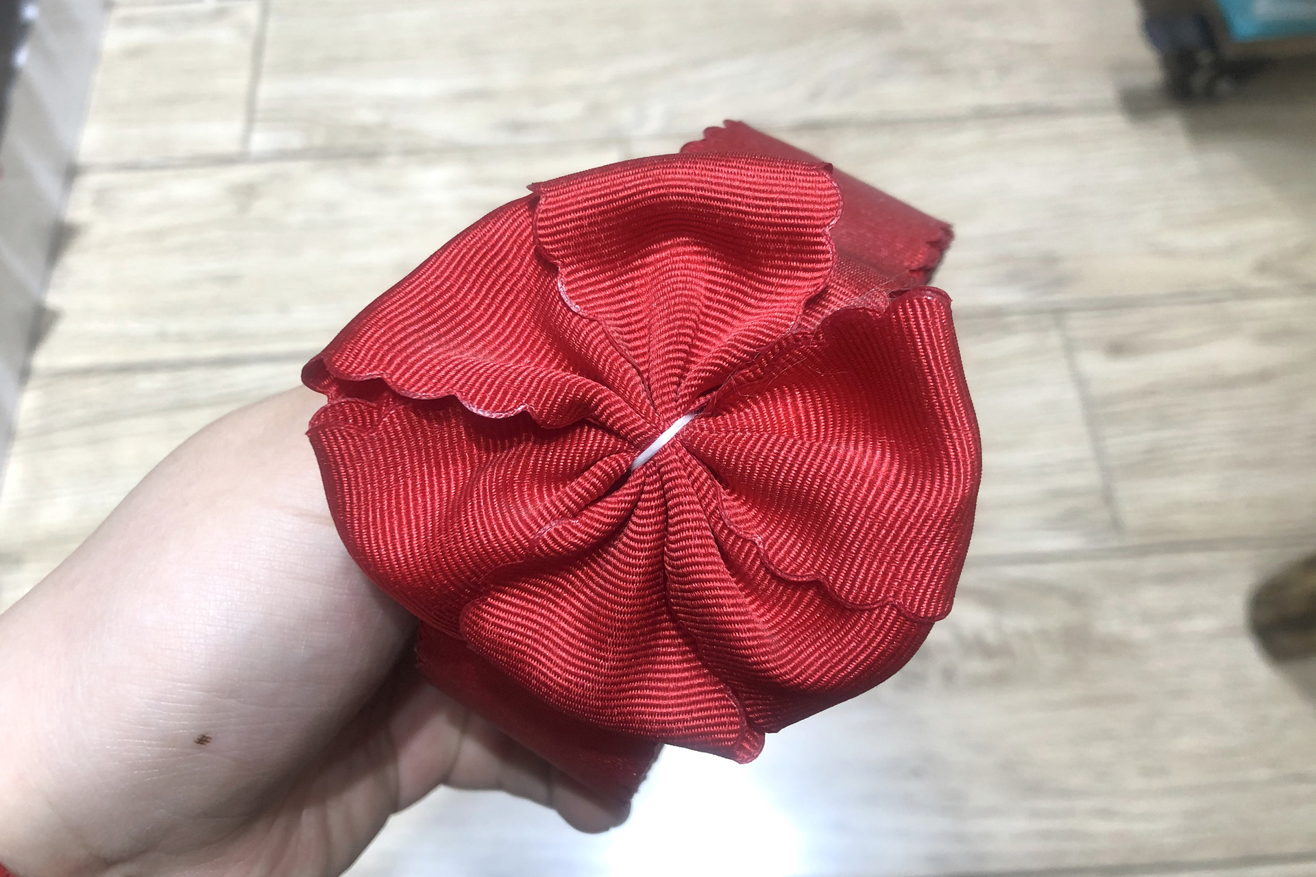 South Korea Imported Wave Lace Ribbed Band Handmade DIY Hair Bow Material Clothing Hat Belt Accessories South Korea Imported Wave Lace Ribbed Band Handmade DIY Hair Bow Material Clothing Hat Belt Accessories
