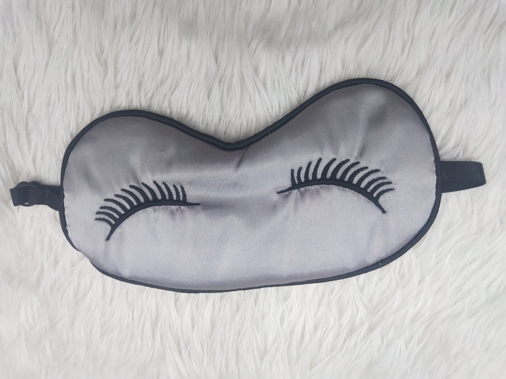 Artificial Silk 3D Embroidery Soft and Comfortable Sleeping Eye Mask Artificial Silk 3D Embroidery Soft and Comfortable Sleeping Eye Mask