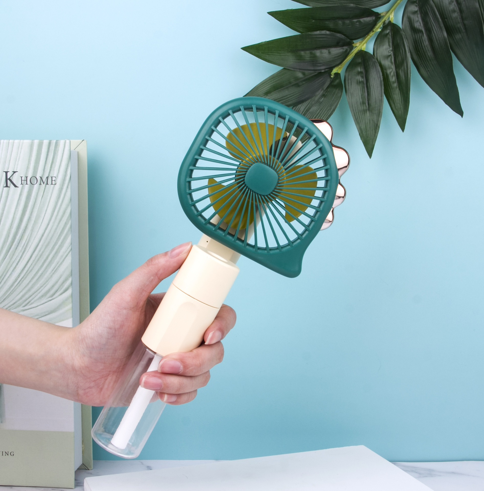 2021dinosaur Folding Spray Humidifying Student Portable Dormitory Office USB Rechargeable Small Fan