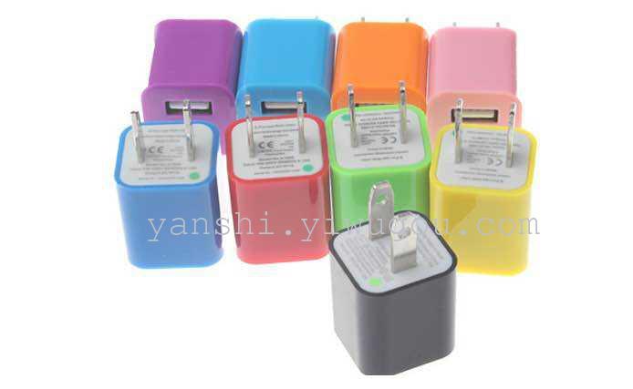 Small green apple color charger head wholesale phone USB universal charger 1000 mAh Small green apple color charger head wholesale phone USB universal charger 1000 mAh
