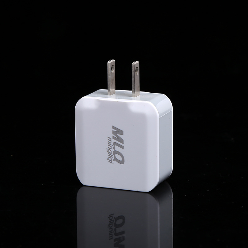 MLQ minliqi mobile phone charger 5v2.4a white meguiar USB power adapter dual port travel charging head MLQ minliqi mobile phone charger 5v2.4a white meguiar USB power adapter dual port travel charging head