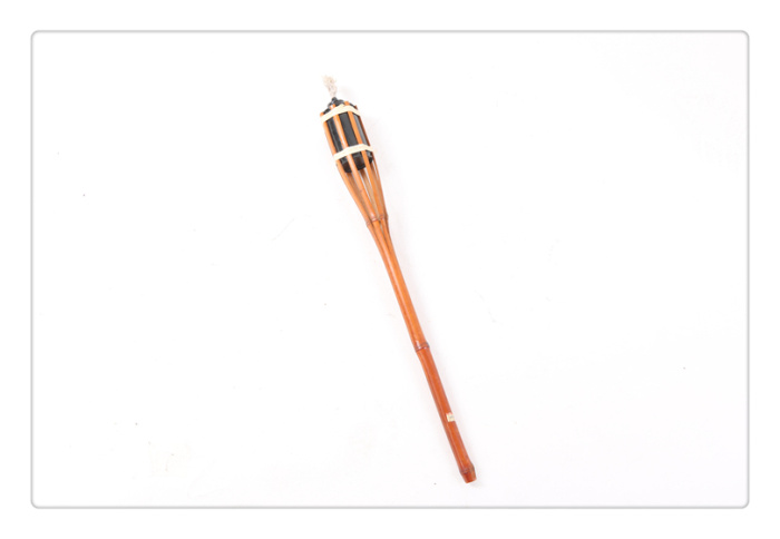Male - dried bamboo wood torch outdoor lighting barbecue camping lamp decoration. Male - dried bamboo wood torch outdoor lighting barbecue camping lamp decoration.