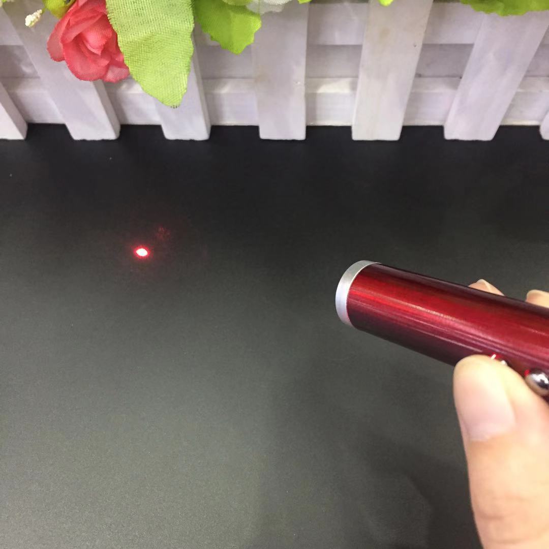 Laser light projection network catchphrase laser light projection little brother little sister laser pen Laser light projection network catchphrase laser light projection little brother little sister laser pen