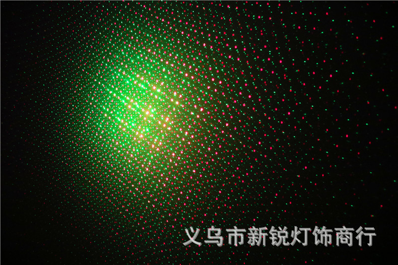 New outdoor waterproof double hole laser light Christmas laser lawn light red and green starry garden projection lamp