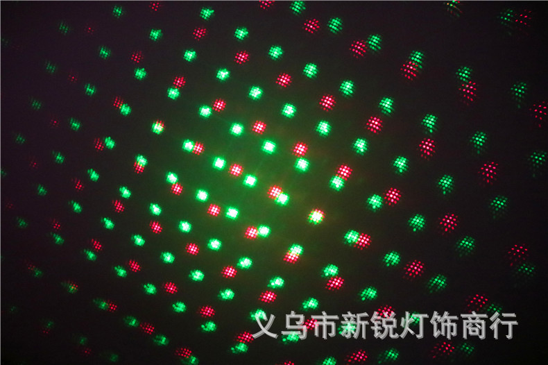 New outdoor waterproof double hole laser light Christmas laser lawn light red and green starry garden projection lamp