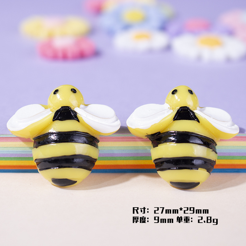 Resin Accessories Cartoon Bee Headdress DIY Ornament Accessories Barrettes Cream Epoxy Phone Shell Stickers