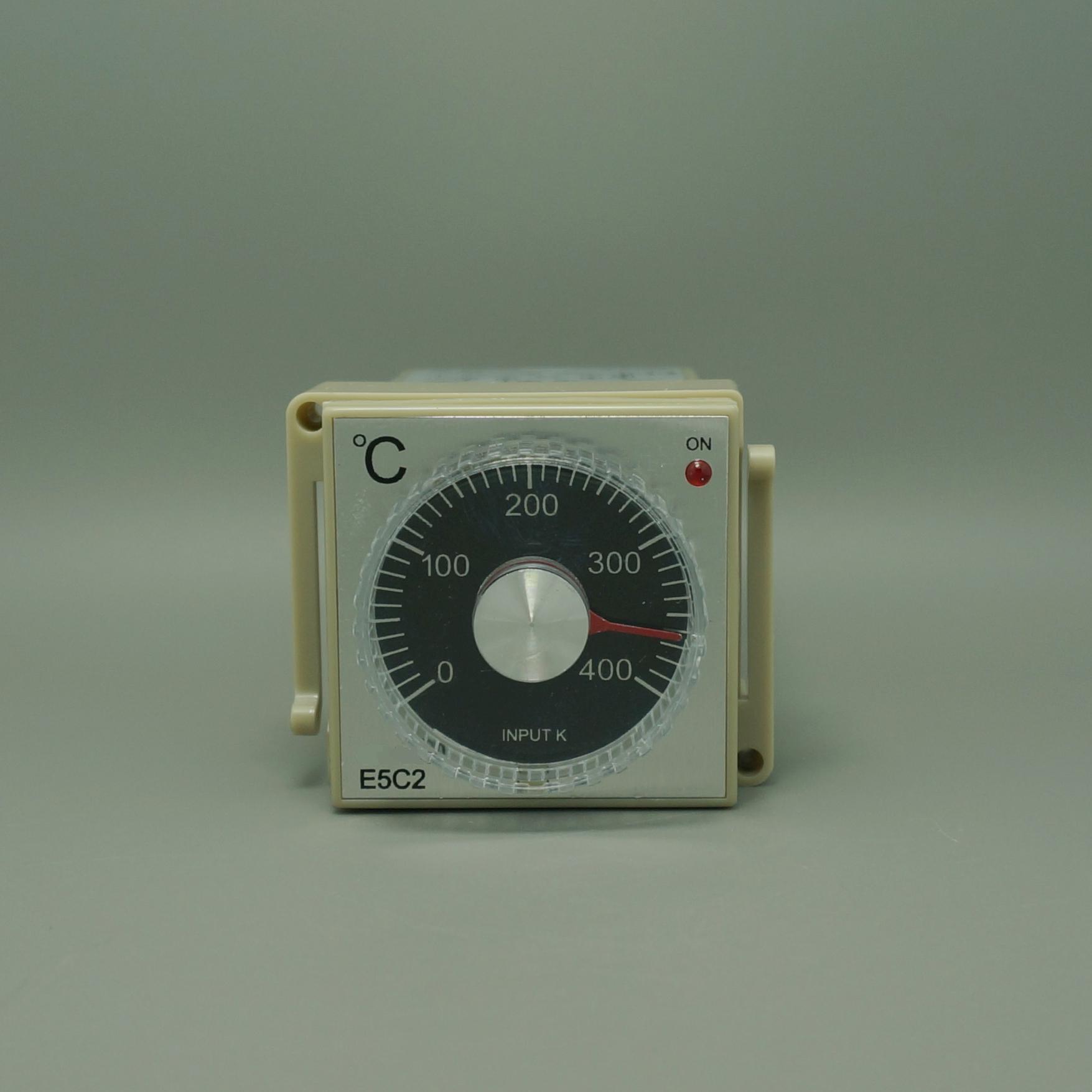 OMRON type Temperature Controller E5C2 R20K 0-400 degrees one year guarrtee