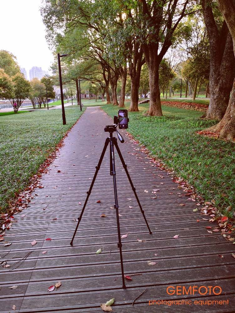 GEMFOTO K168 tripod mobile camera photographic equipment GEMFOTO K168 tripod mobile camera photographic equipment