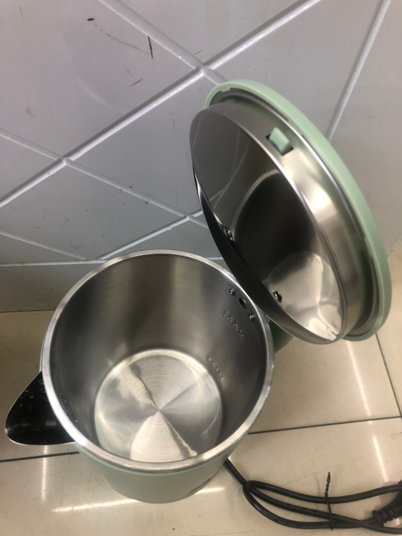 New Double-Layer Anti-Scald Hand Electric Kettle