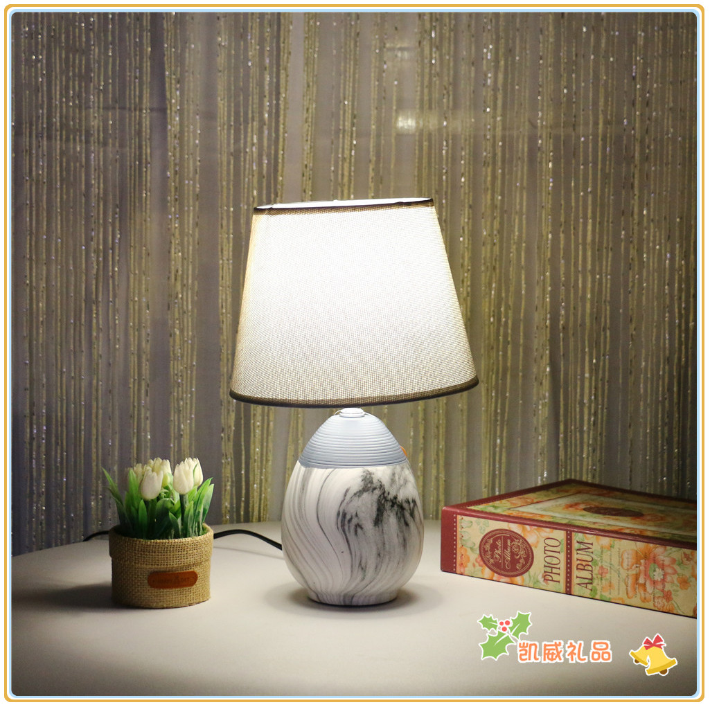 Modern Minimalist Ceramic Table Lamp Bedroom Bedside Lamp Creative and Cozy Wedding Living Room Decorative Lamps