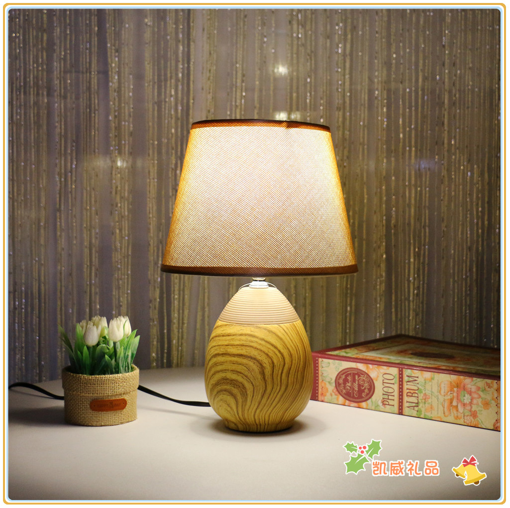 Modern Minimalist Ceramic Table Lamp Bedroom Bedside Lamp Creative and Cozy Wedding Living Room Decorative Lamps Modern Minimalist Ceramic Table Lamp Bedroom Bedside Lamp Creative and Cozy Wedding Living Room Decorative Lamps