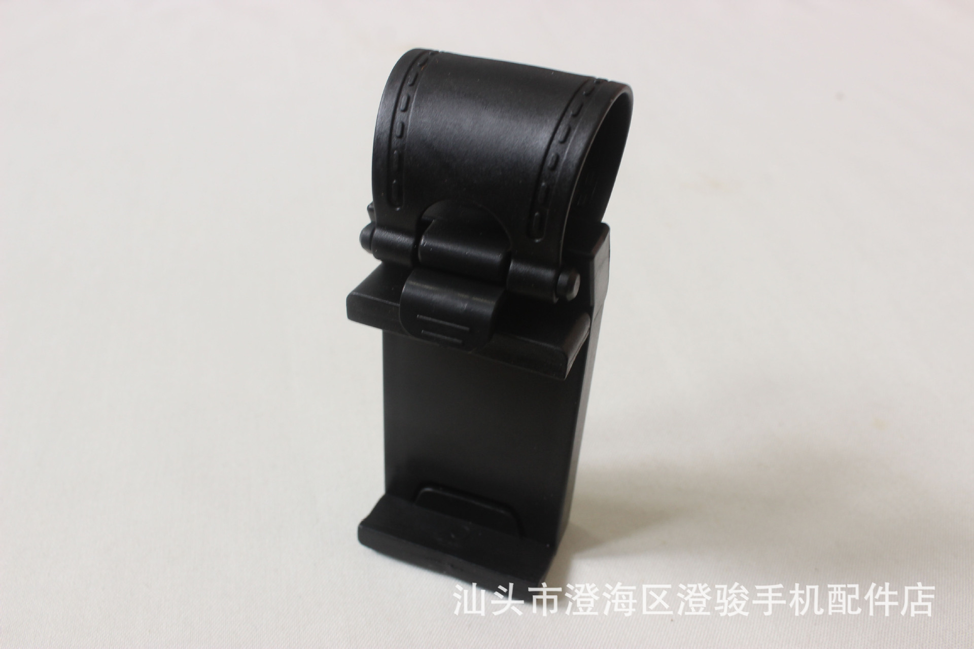 Hanging Button Car Steering Wheel Mobile Phone Bracket Vehicle-Based Cell Phone Holder Car Navigation Mobile Phone Stand