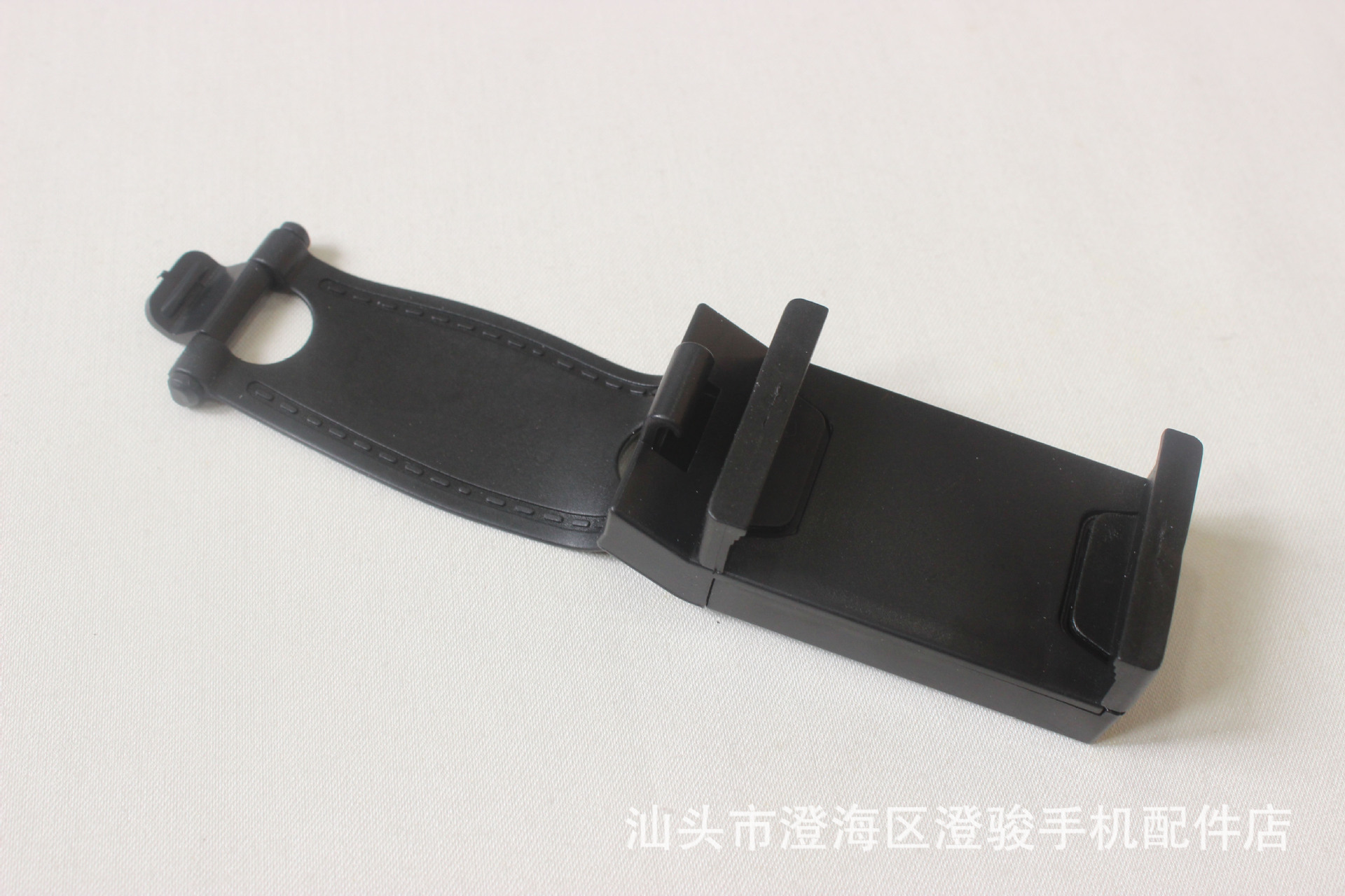 Hanging Button Car Steering Wheel Mobile Phone Bracket Vehicle-Based Cell Phone Holder Car Navigation Mobile Phone Stand