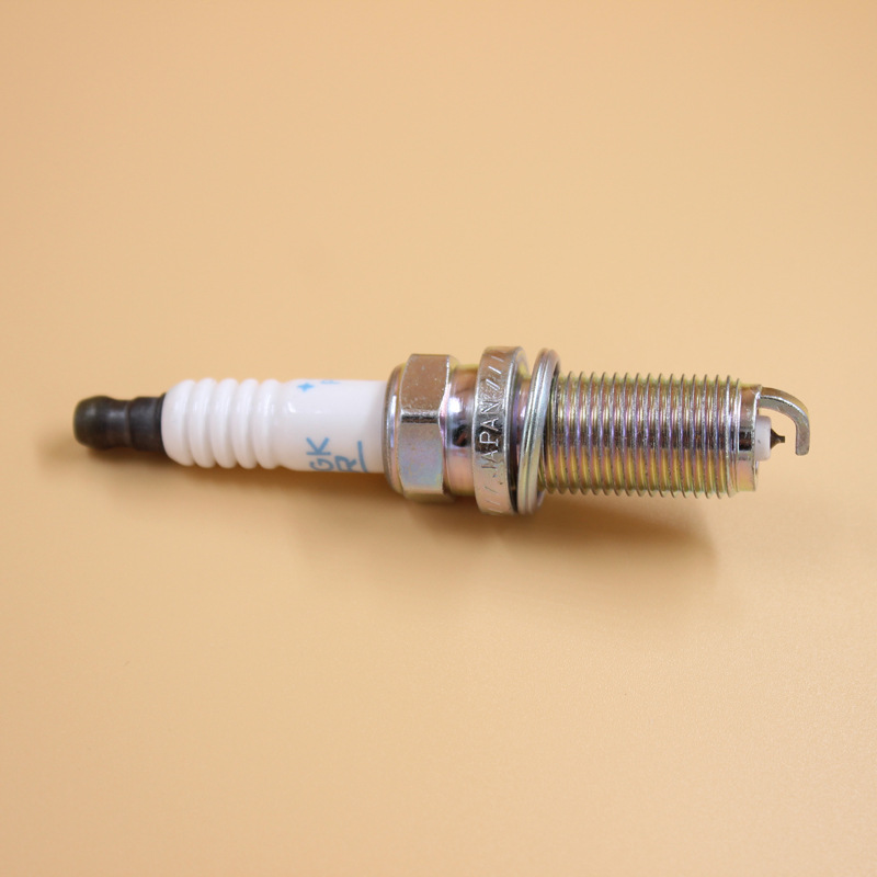 Spark Plug For Nissan Altima Maxima Infiniti M35 22401-5M015 PLFR5A11