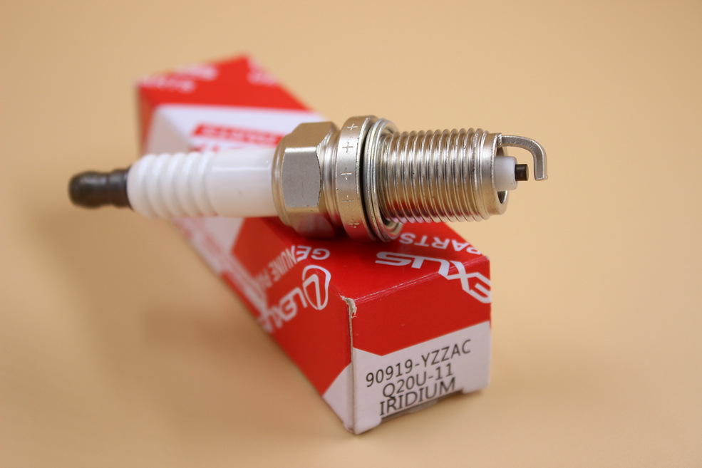 Toyota spark plug 90919-yzzac Q20U-11 Toyota spark plug 90919-yzzac Q20U-11