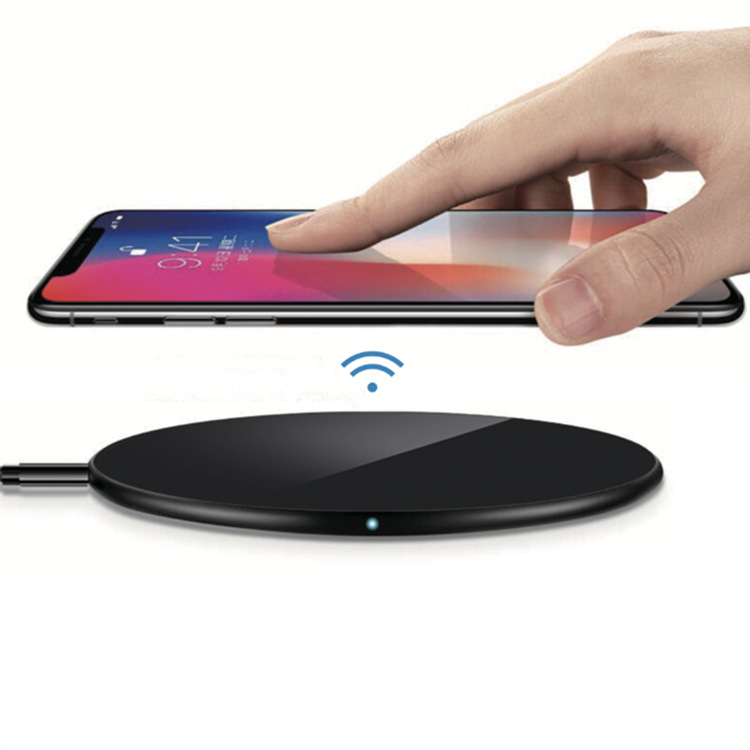 Xiaomi samsung huawei wireless charger apple general metal wireless quick charge aluminum body is ultra-thin