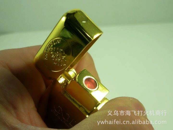 The new car shock Europe ZO modeling electronic cigarette lighter USB Yanju lighter mixed batch The new car shock Europe ZO modeling electronic cigarette lighter USB Yanju lighter mixed batch