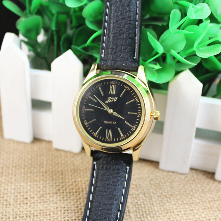 Box set jiaheng 319-2 watch USB charging electronic cigarette lighter creative cigarette lighter