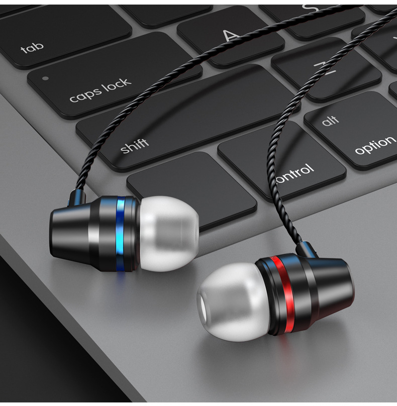 Selling Explosion Metal inEar Earphone Heavy Bass Magic Sound Mobile Phone Computer Universal Earphone in Stock Whole