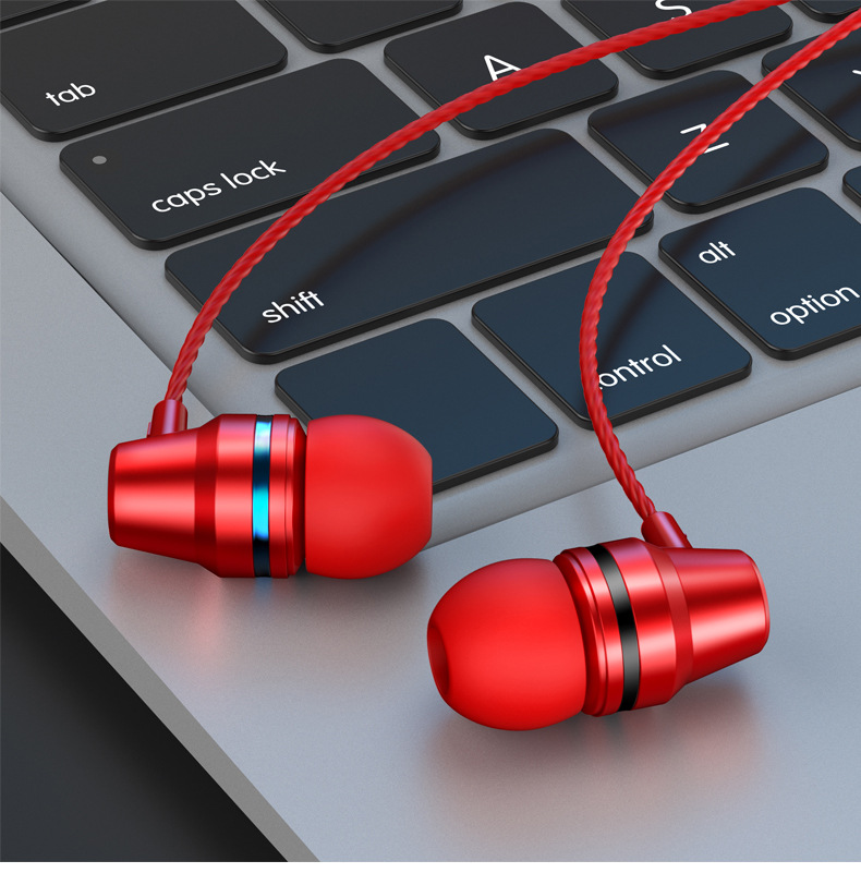 Selling Explosion Metal inEar Earphone Heavy Bass Magic Sound Mobile Phone Computer Universal Earphone in Stock Whole