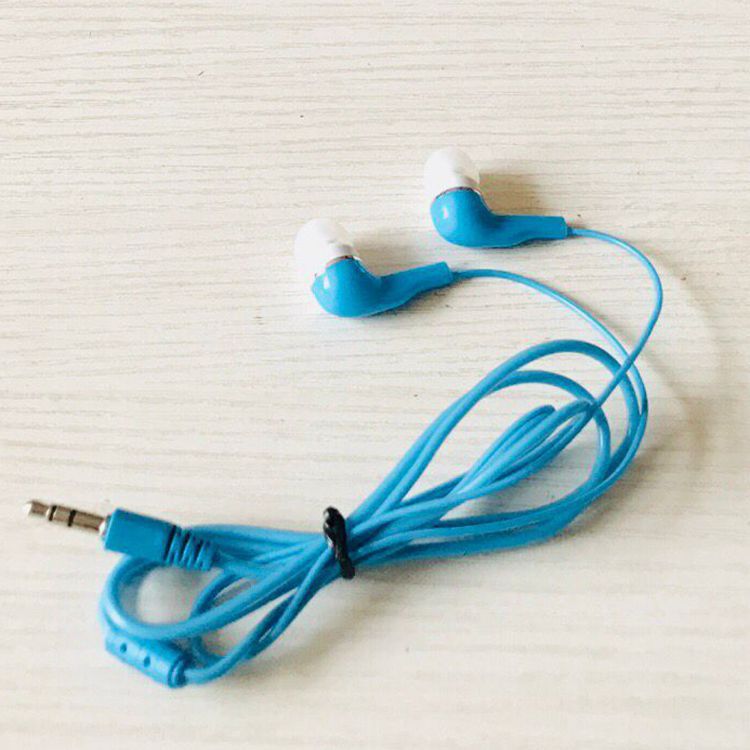 Fashion Colorful Transparent Crystal Cable Music Headset Gift Delivery 370 Gourd Head MP3 in-Ear Universal Earbuds Fashion Colorful Transparent Crystal Cable Music Headset Gift Delivery 370 Gourd Head MP3 in-Ear Universal Earbuds