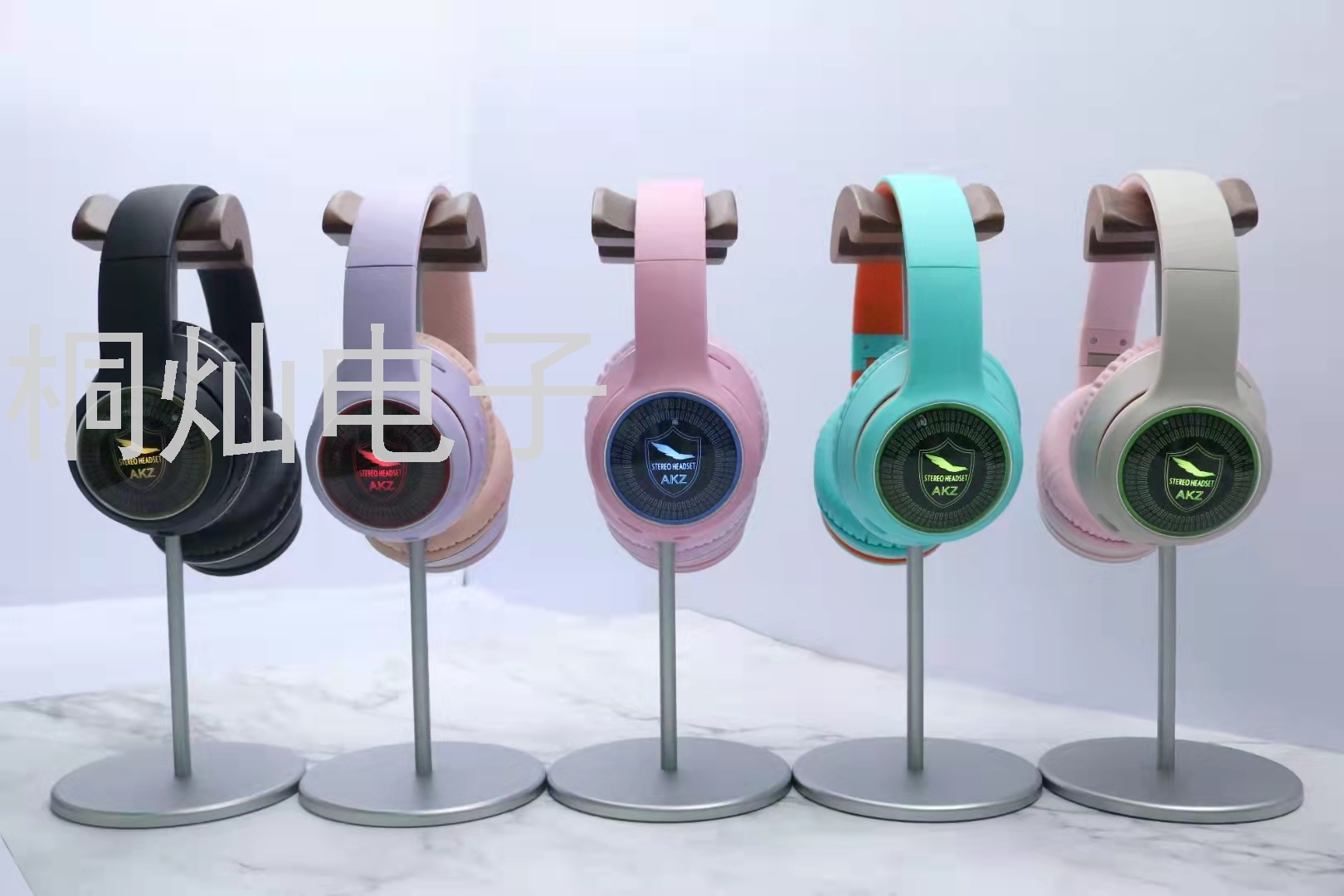 New AKZ-K28 Headset RGB Fashion Card Bluetooth 5.0 Headset Call Sports FM Luminous Headset