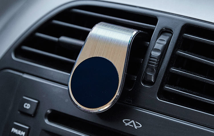 Creative Car Bracket Car Mobile Phone Universal Air Outlet Magnet Car Supplies Metal Navigator Magnetic Bracket