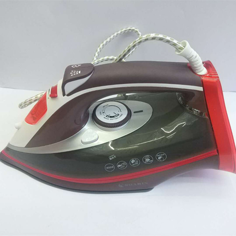 Processing and producing ceramic bottom electric iron hand - held flat clothes machine manual portable clothes sorting.