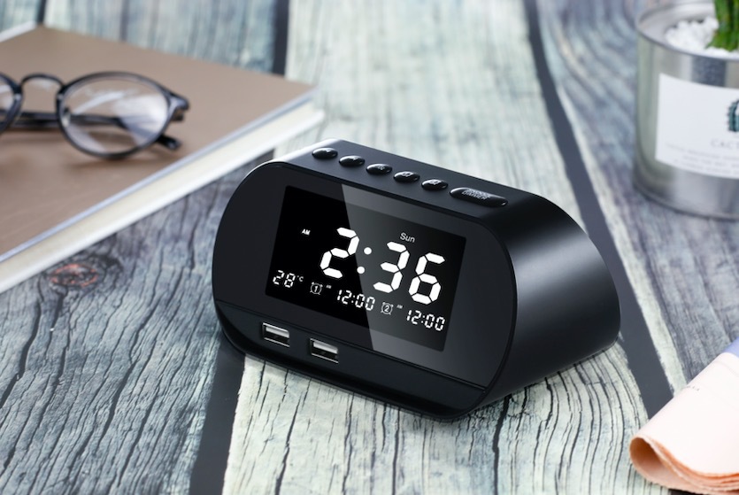 Amazon Hot Sale Dual USB Rechargeable Alarm Clock Smart Wireless Radio LCD Perpetual Calendar Temperature Clock Radio Amazon Hot Sale Dual USB Rechargeable Alarm Clock Smart Wireless Radio LCD Perpetual Calendar Temperature Clock Radio