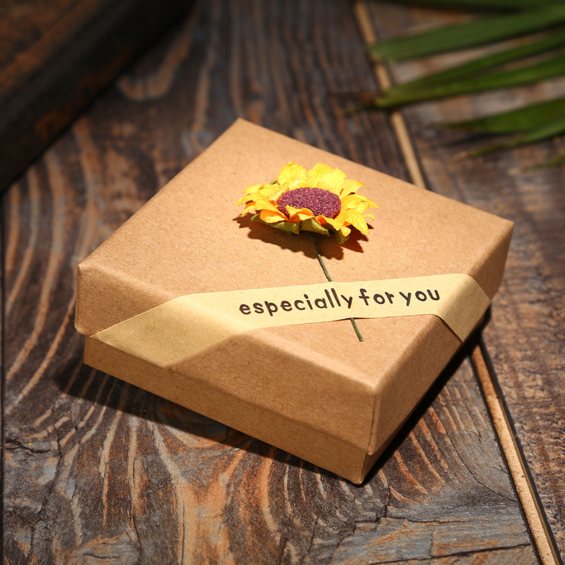 Factory Hot Sunflower Decals Jewelry Box Kraft Paper Necklace Box Ring Box Creative Carton Customized Wholesale Factory Hot Sunflower Decals Jewelry Box Kraft Paper Necklace Box Ring Box Creative Carton Customized Wholesale