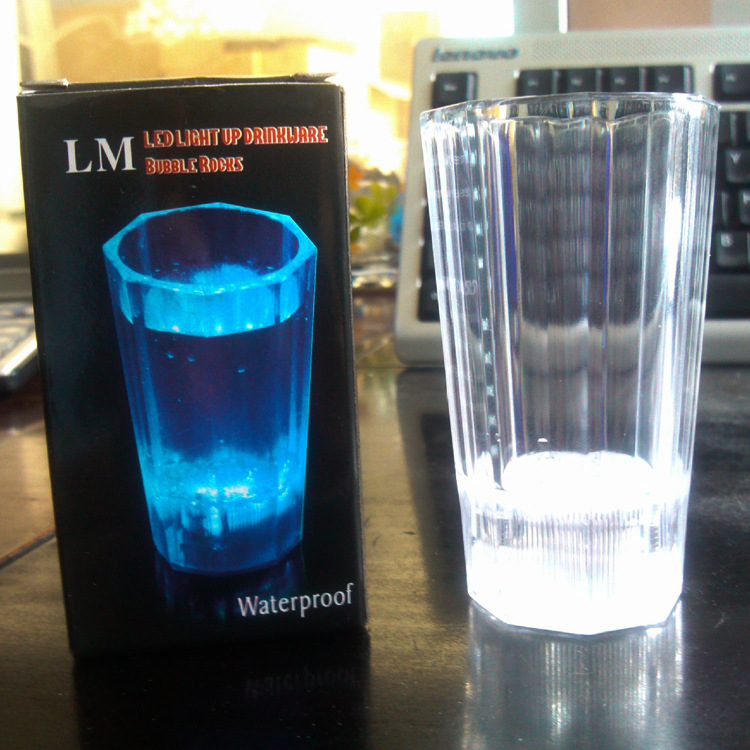 Manufacturers direct selling foreign trade luminous cup of the latest new bar special cup colorful cup Manufacturers direct selling foreign trade luminous cup of the latest new bar special cup colorful cup