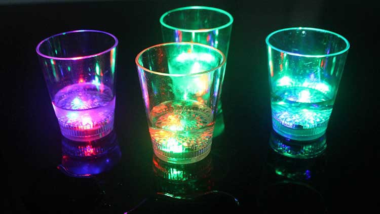 Bar Nightclub KTV Party Aid Road Set 60ml Water-in Light Led Shot Glass Tass Luminous Cup