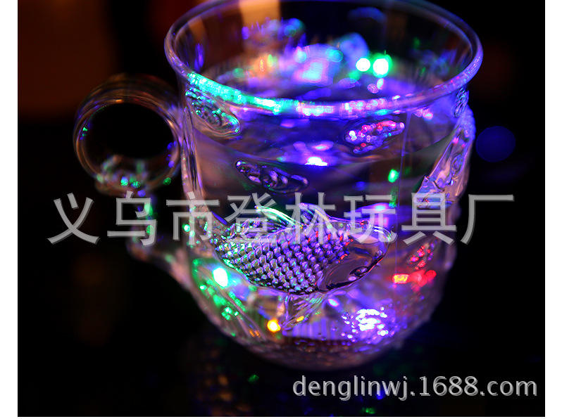 Sensing pineapple glass Christmas Champagne tower bar party supplies new strange luminous cup fish cup