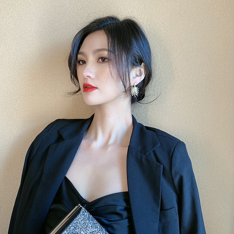 Korean Style Sterling Silver Needle Earrings Retro Exaggerated Cold Style Super Flash Metal Fireworks Earrings for Women Korean Style Sterling Silver Needle Earrings Retro Exaggerated Cold Style Super Flash Metal Fireworks Earrings for Women