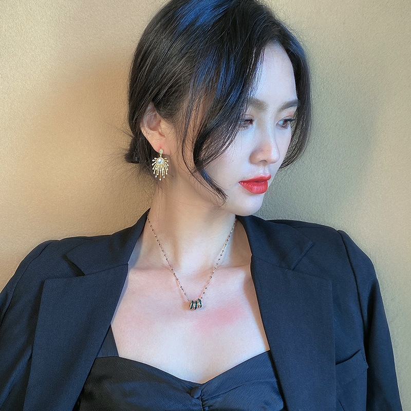Korean Style Sterling Silver Needle Earrings Retro Exaggerated Cold Style Super Flash Metal Fireworks Earrings for Women Korean Style Sterling Silver Needle Earrings Retro Exaggerated Cold Style Super Flash Metal Fireworks Earrings for Women