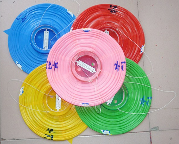 Korean iron mouth plastic lantern design Korean hand-held export paper lanterns outdoor decoration rain