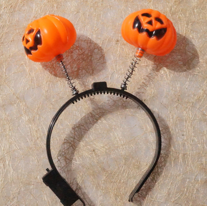Halloween supplies scene decoration pumpkin bat pirate lantern Halloween paper lantern String flags Halloween supplies scene decoration pumpkin bat pirate lantern Halloween paper lantern String flags