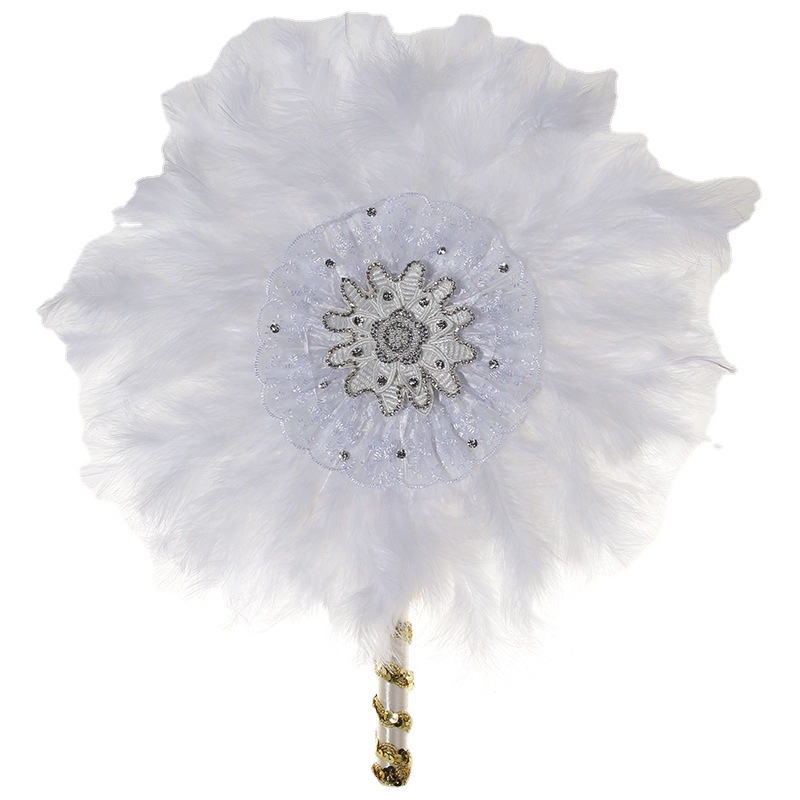 Wedding Supplies Bride Circular Fan Bridesmaid HandHeld Exquisite Feather Large round Fan Wedding Craft Manufacturer