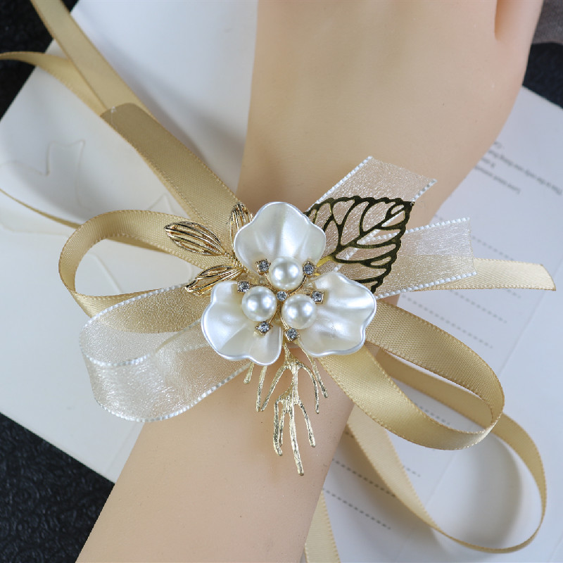 Korean Corsage Wedding Sisters Group Bracelet Flower Bride Handed Flower Bridesmaid Required Wrist Flower Wrist Flowers Korean Corsage Wedding Sisters Group Bracelet Flower Bride Handed Flower Bridesmaid Required Wrist Flower Wrist Flowers