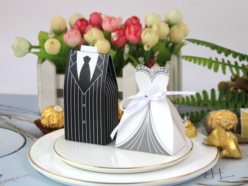 Watson Creative European Style Wedding Candies Box Paper Gift Box Suit Bridegroom Bride Dress Candy Box Wholesale Watson Creative European Style Wedding Candies Box Paper Gift Box Suit Bridegroom Bride Dress Candy Box Wholesale