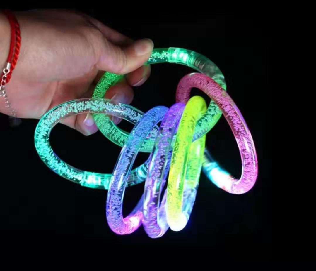 Acrylic Flash Bracelet Jewelry Luminous Bracelet Light Stick Party Cheering Props Children's Toys Acrylic Flash Bracelet Jewelry Luminous Bracelet Light Stick Party Cheering Props Children's Toys