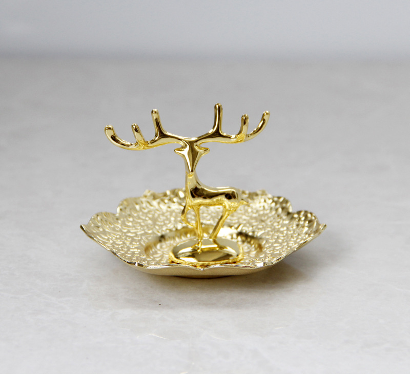INS Nordic Style Golden Reindeer Jewelry Plate Metal Middle East Arabic Ring Metal Deer INS Nordic Style Golden Reindeer Jewelry Plate Metal Middle East Arabic Ring Metal Deer