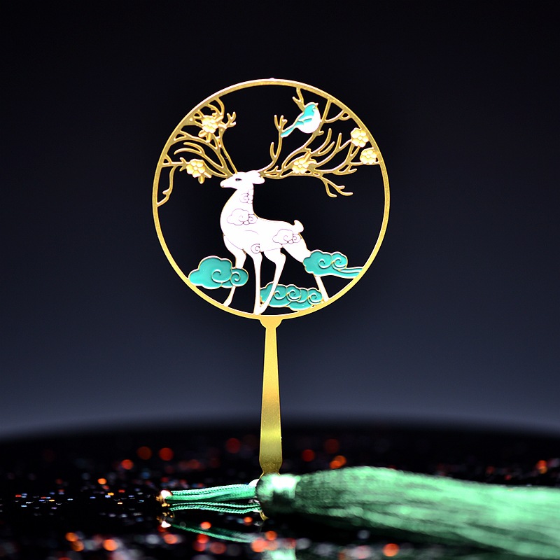 Metal Deer  Fan Metal Art Bookmark Classical National Style Brass Hollow Corrosion Paint Creative Gift Bookmark