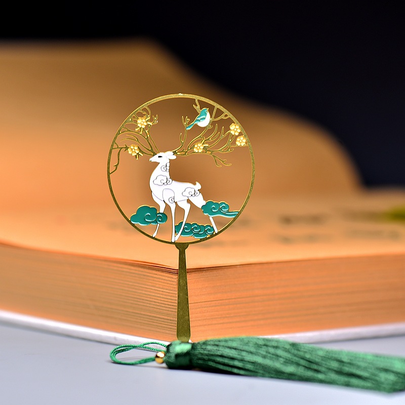 Metal Deer  Fan Metal Art Bookmark Classical National Style Brass Hollow Corrosion Paint Creative Gift Bookmark