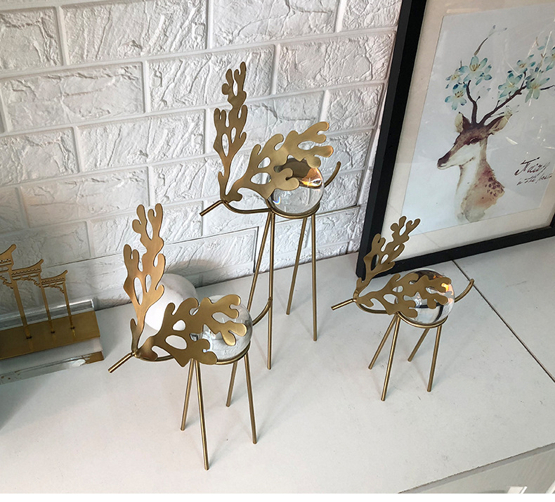 Metal Deer  Domestic Study Metal Sika Deer Crystal Ball Decoration Model Room Desktop Soft Outfit Crafts Furnishings